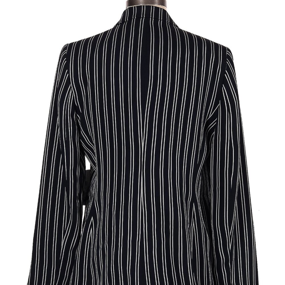 NWT DKNY Classy black & white pinstripe blazer, size 6 - Picture 2 of 4